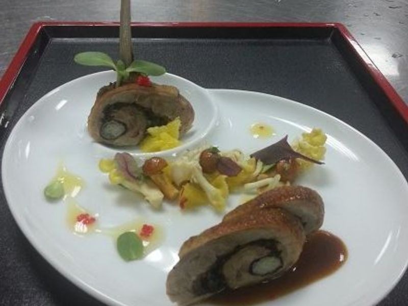 生烤鸭腿佐绍兴鸭香酱汁的做法