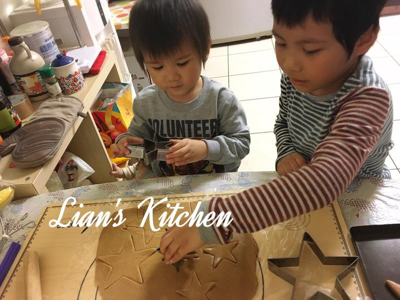 ����ʥ�����µĽ������������