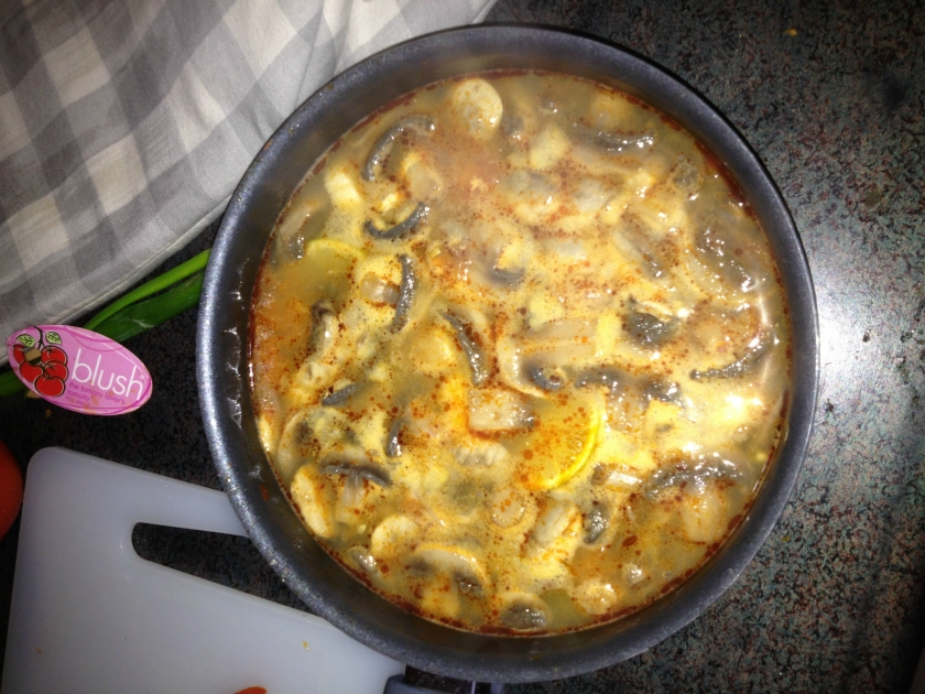 酸辣柠香冬荫功 @ Australia的做法