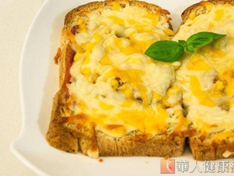 低卡吐司皮披萨的做法