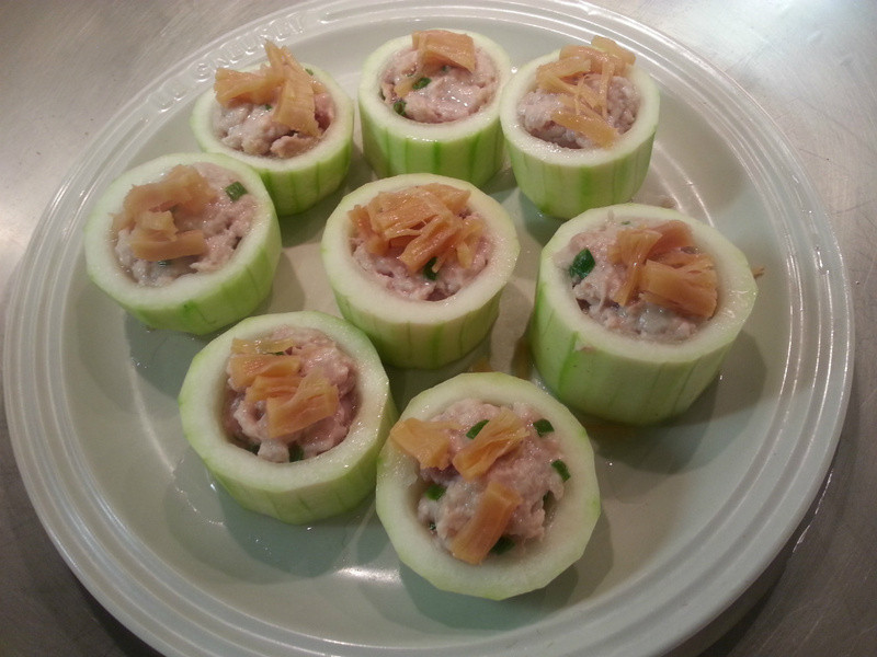 �ɱ���������ڹϵ�����