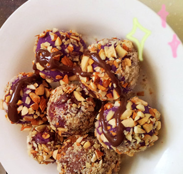 紫薯费列罗的做法