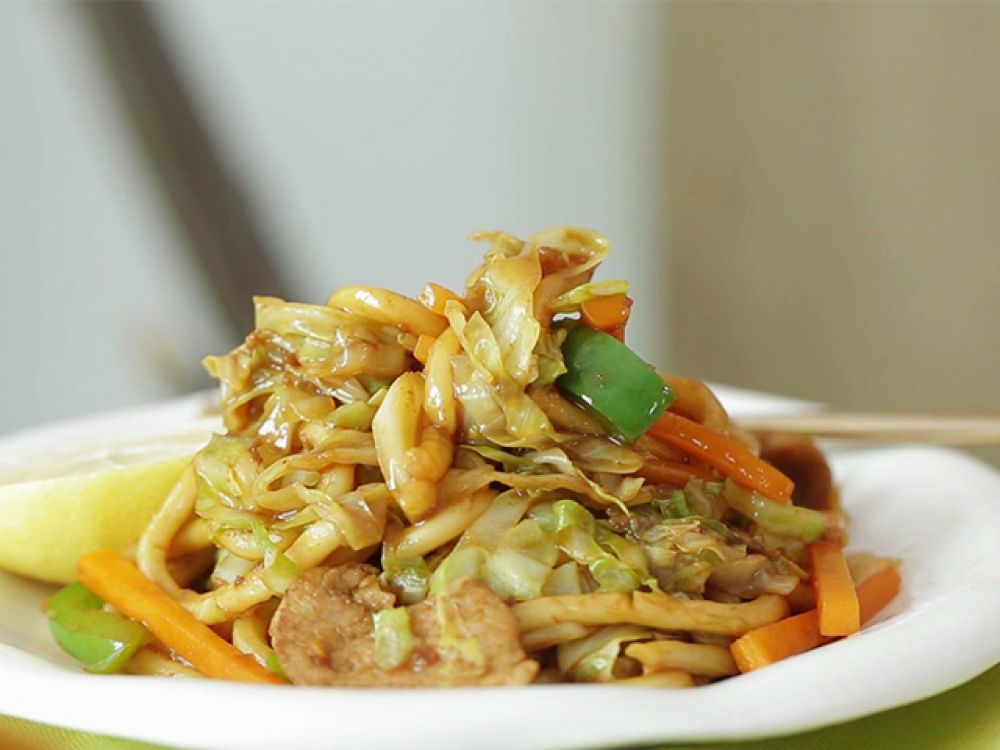 足料杂蔬XO酱炒乌冬面的做法