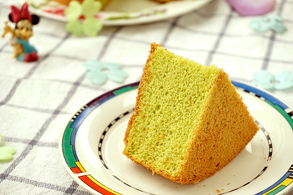 菠菜泥戚风蛋糕的做法