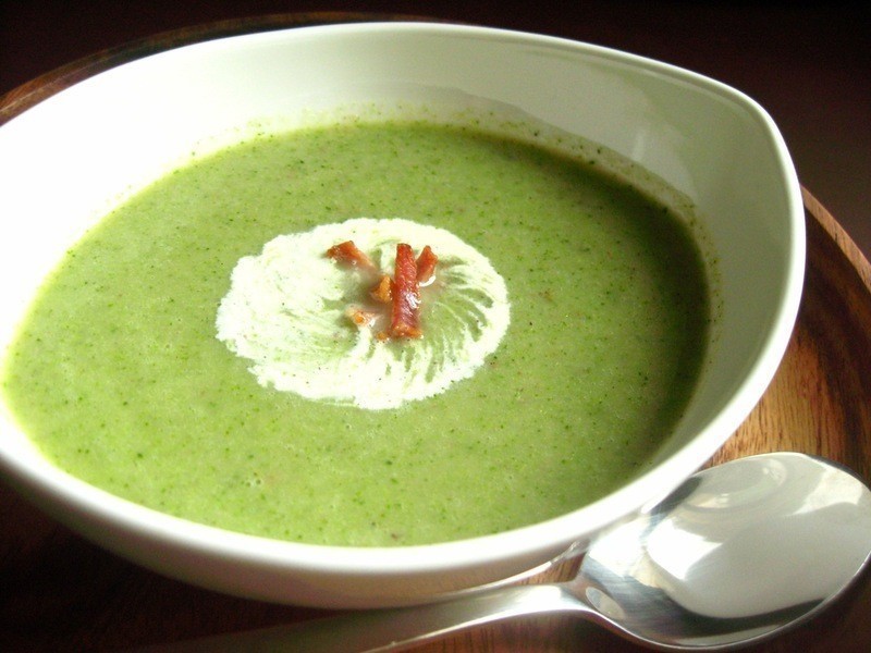 烟燻火腿花椰菜浓汤的做法