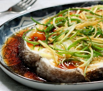 清蒸鳕鱼-葱姜汁的做法