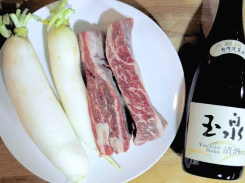 �Ӿ��ݷ��ţ�����������