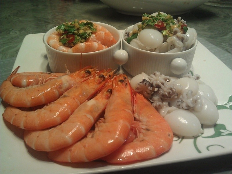 �����Ϻ�ͻ�֦������