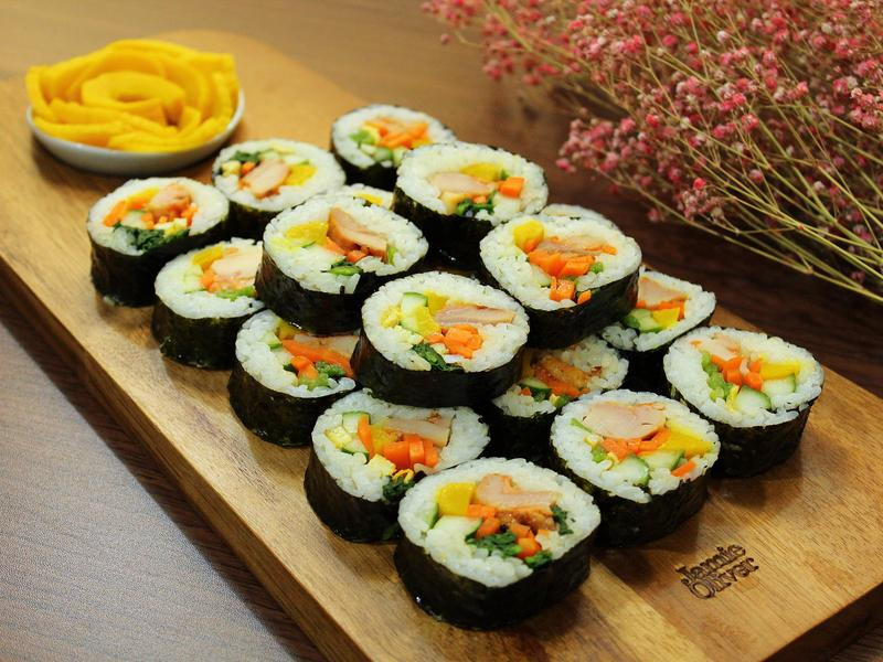 香煎嫩鸡寿司卷的做法