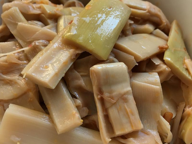 辣豆瓣酱炒桂竹笋的做法