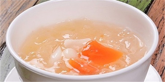 放疗期间饮食:番木瓜银耳百合豆浆的做法