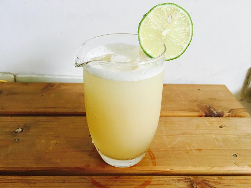 柠檬蜂蜜姜汁冻饮的做法