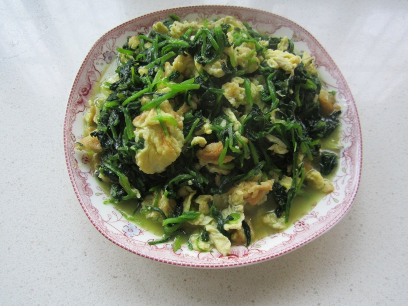 菠菜鸡蛋的做法