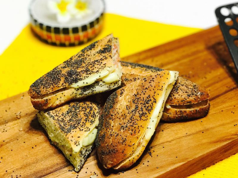 ��ʽ�����ε�����