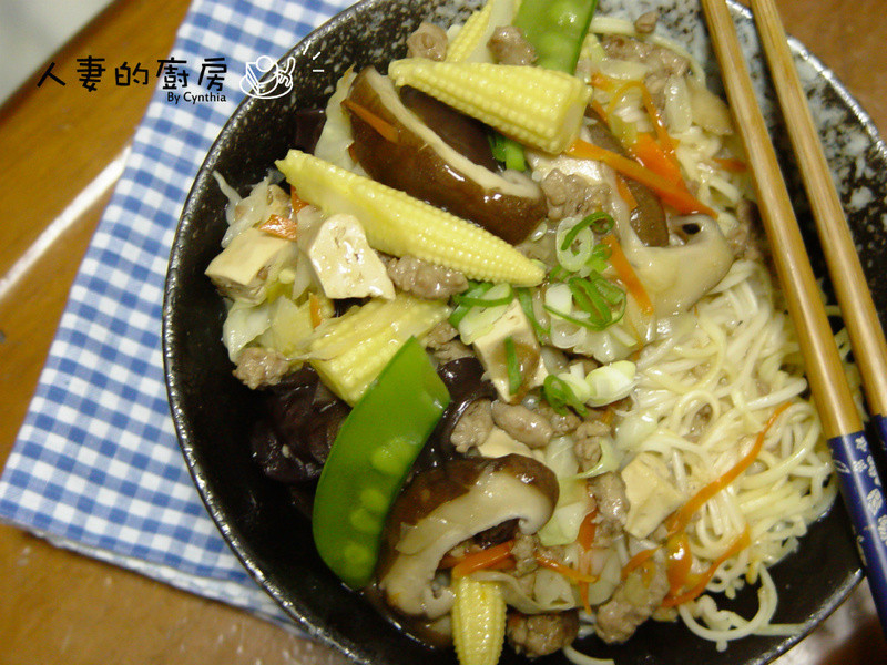 广式炒面之剩料处理篇的做法