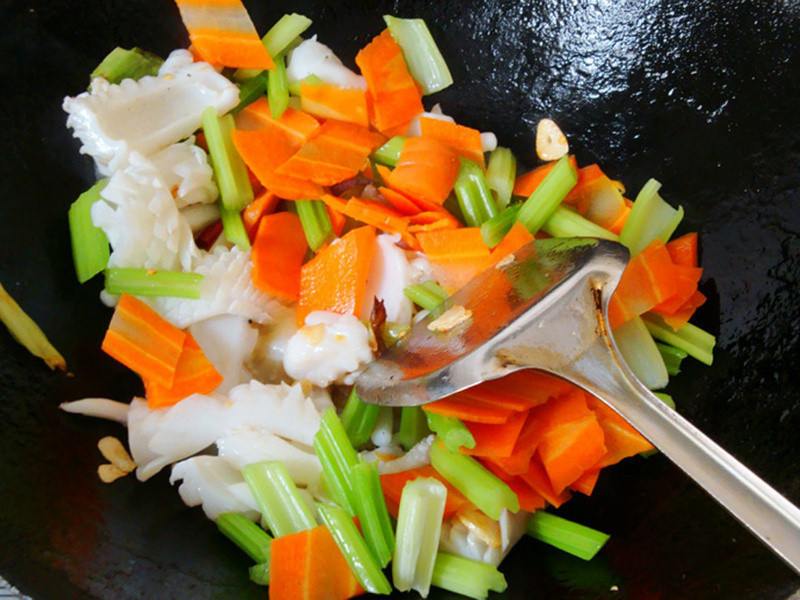 ��̨�ˣ�������֦������