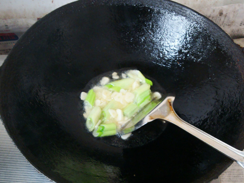 ��̨�ˣ�������֦������