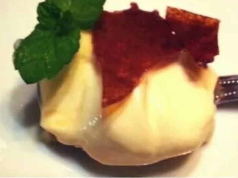 没有喷枪也能作出烤布蕾上的脆焦糖的做法