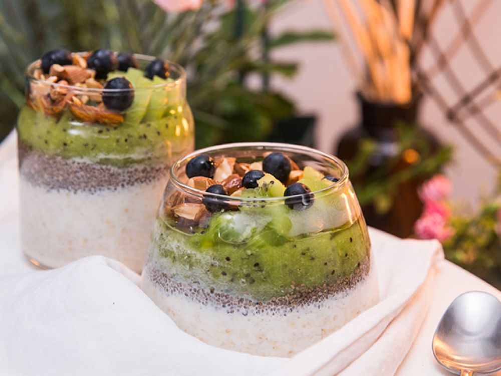 奇异果杏仁隔夜燕麦粥的做法