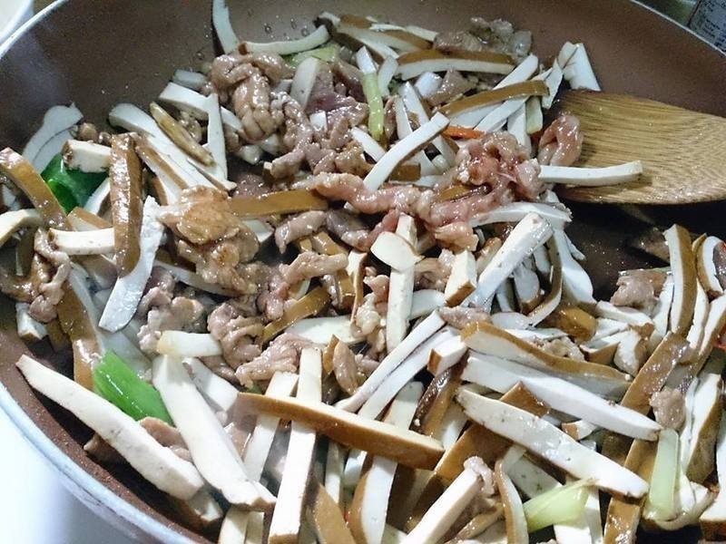 �����ȳ��б����ɵ�����