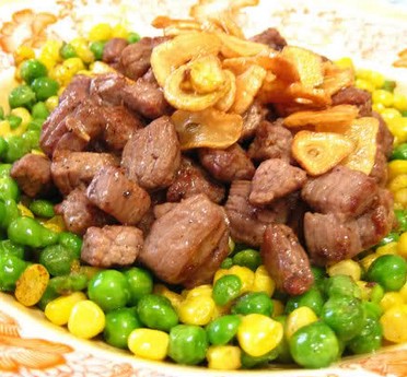 玉米蒜香黑椒牛柳粒的做法