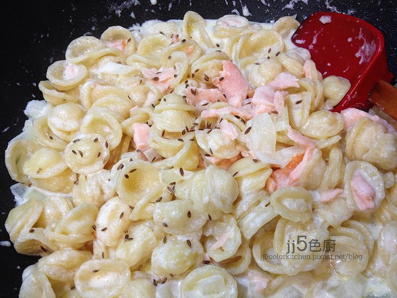 �������ͽ��`����������������