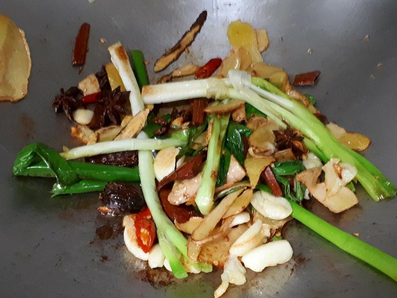 ����±ζ������