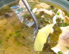 酸菜煮鱼的做法