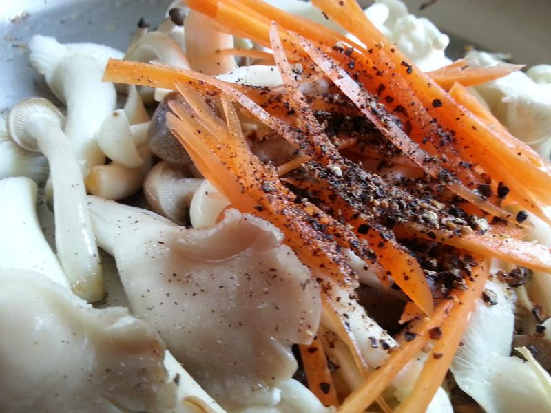 �ں���������̦����������