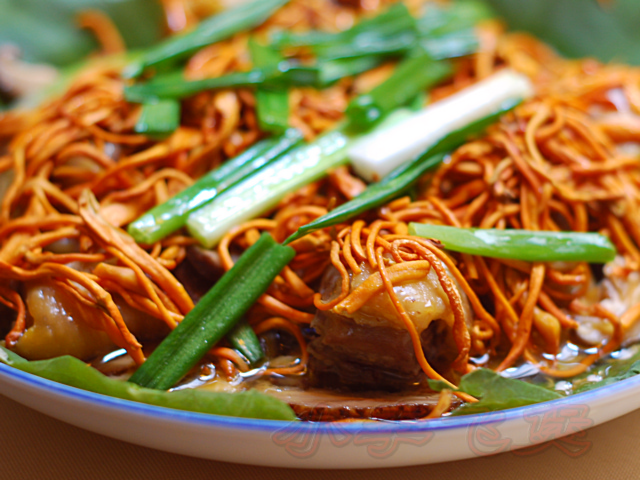 �ʺ�Ҷ��ݻ�����������