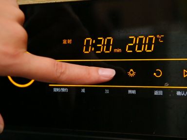 ���հ������������