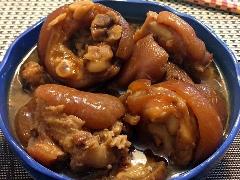古早味卤猪脚的做法