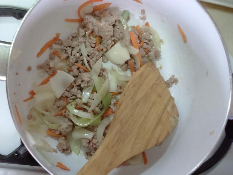 野蔬春笋炊饭的做法