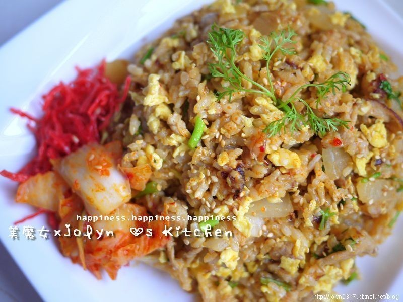 ?【韩式泡菜猪猪炒饭】~???? ma-si-so-yo~的做法