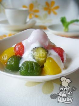 酸奶杂果沙拉的做法