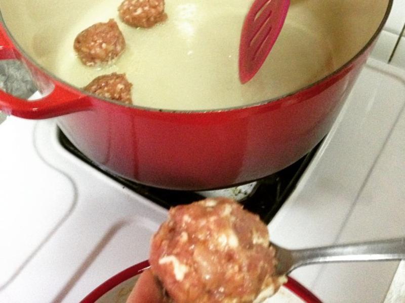 ζ������Ħɯ��Ұ�˶�����ʨ��ͷ������