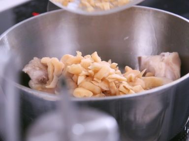 �˸����������ֵ�����