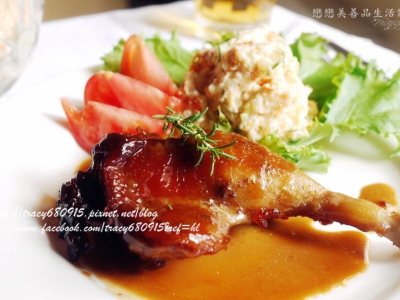 冰糖酱鸭腿的做法