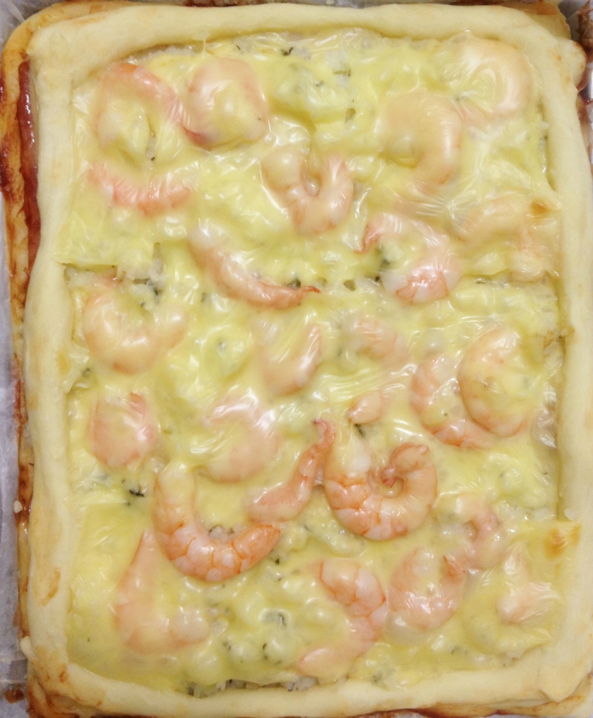 鲜虾培根披萨的做法