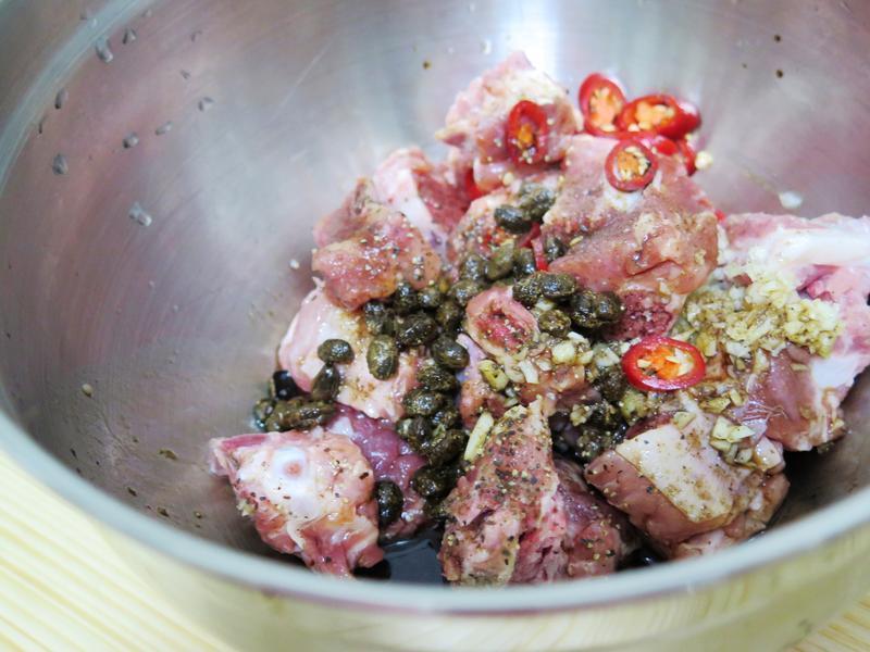 �������~�������Źǡ�������