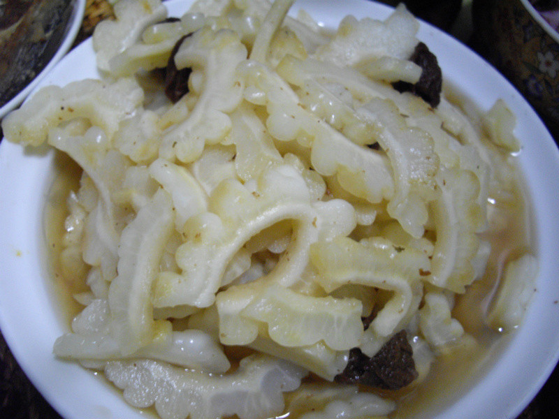 话梅凉拌苦瓜的做法