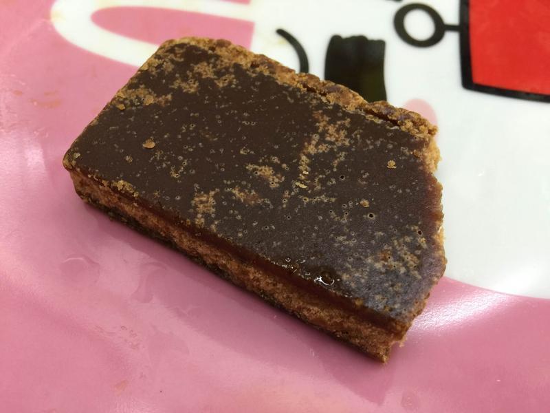 �����Բ��轺��ǽ�ĸ�������