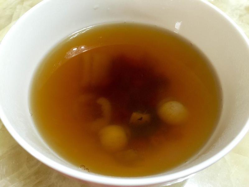 �����Բ��轺��ǽ�ĸ�������