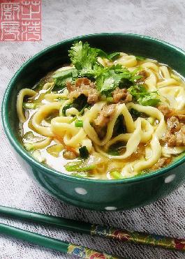 番茄牛肉鸡蛋面的做法