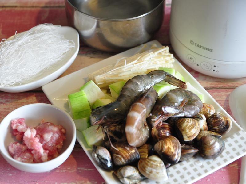 ����˿�϶��۵�����