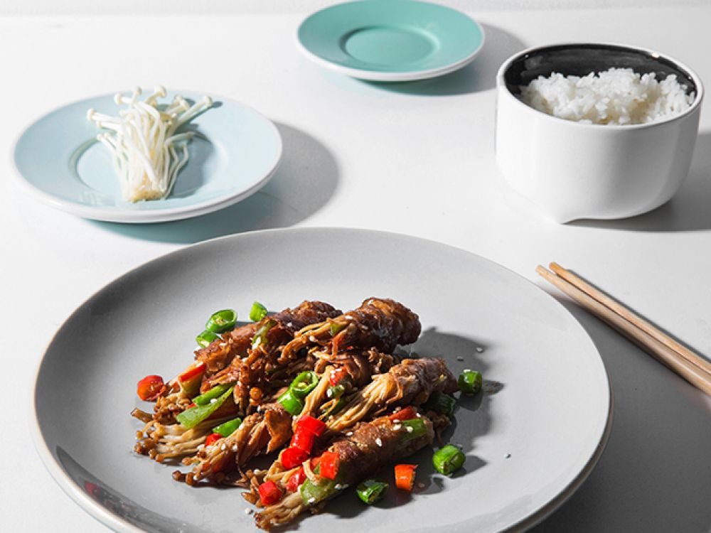 香煎肥牛金针菇卷的做法