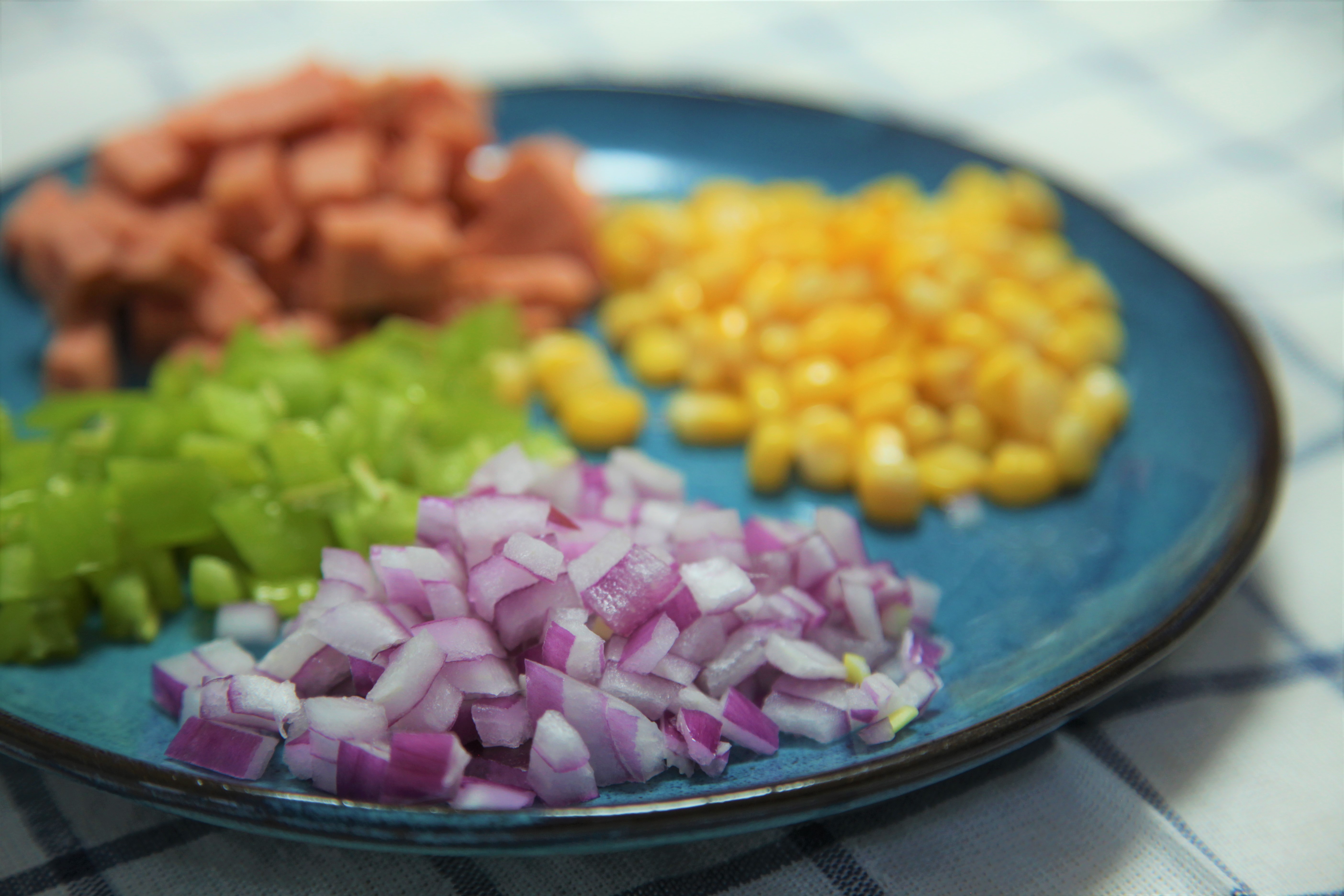 �м��ʳ������߲ʴ�Ϻ�h��������