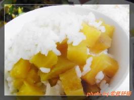 红薯丁米饭的做法