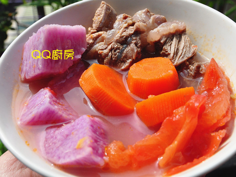 紫山药时蔬炖牛肉的做法