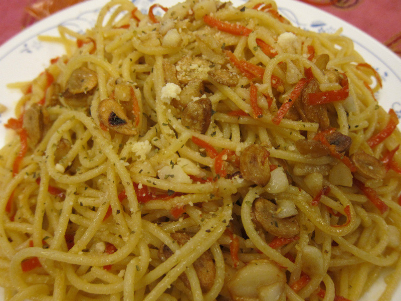 大蒜辣椒义大利面的做法